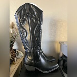 Women’s Kenzie Tall Western Boots with Memory Foam Insole – Wild Fable 7.5